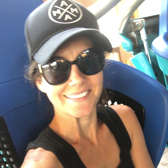 Meet your Posher, Linda - Picture 1 of 1